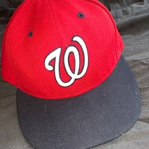 nationals fitted baseball hat